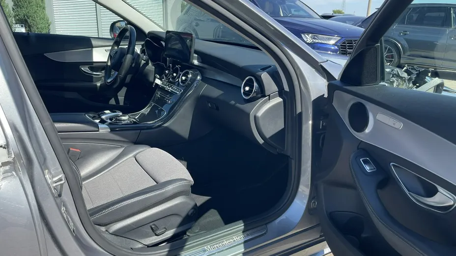 MERCEDES-BENZ C Klasa -