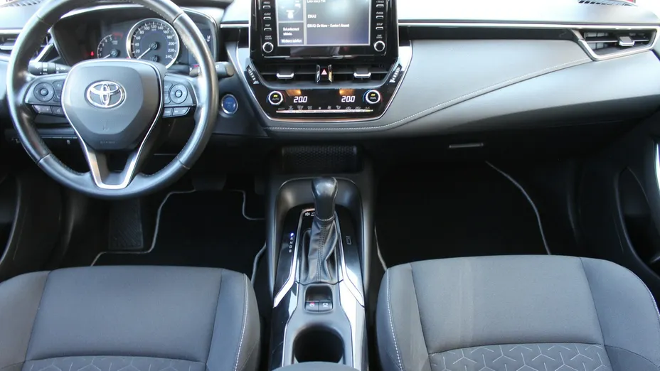 TOYOTA Corolla -