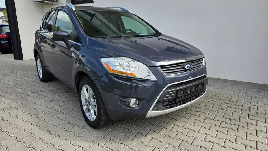 FORD Kuga -