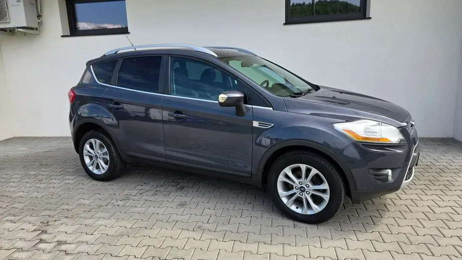 FORD Kuga -