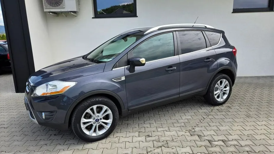 FORD Kuga -