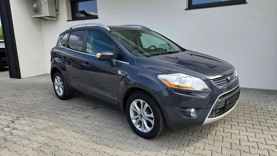 FORD Kuga -