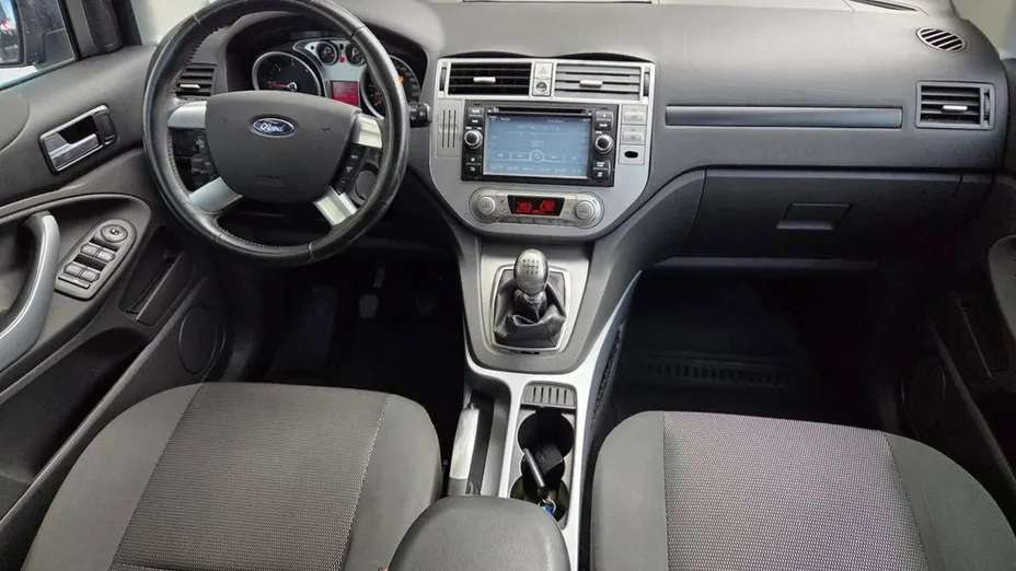 FORD Kuga -