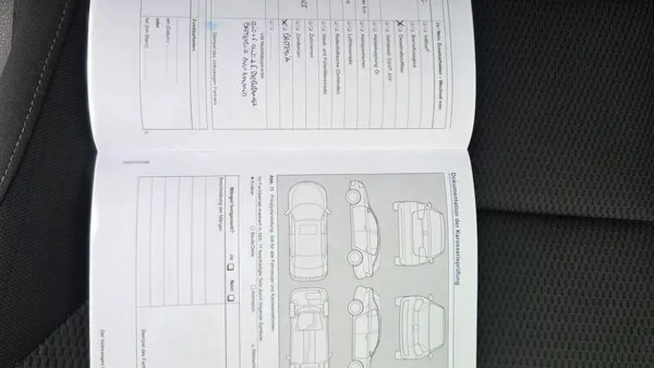 VOLKSWAGEN Golf -