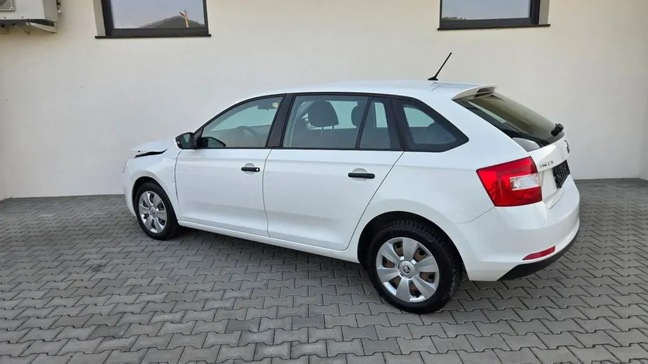 SKODA Rapid -