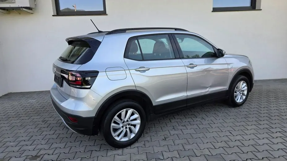 VOLKSWAGEN T-Cross -