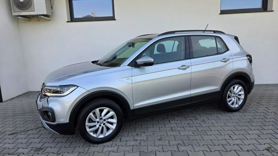 VOLKSWAGEN T-Cross -