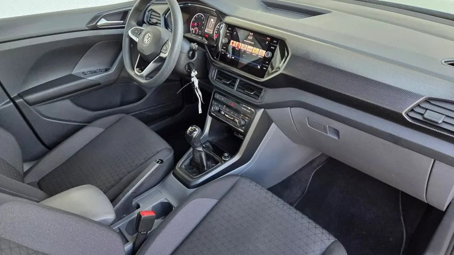 VOLKSWAGEN T-Cross -