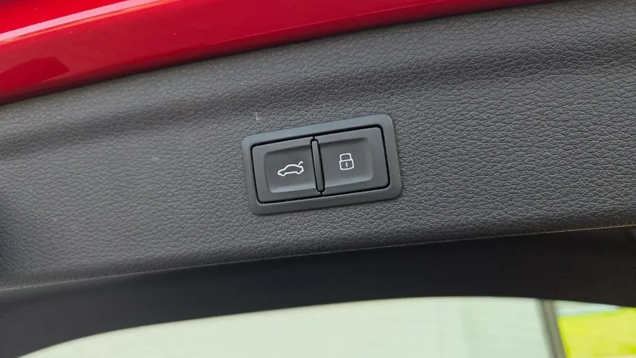 AUDI Q3 -