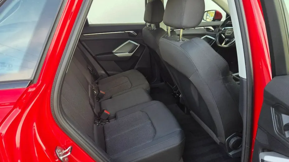 AUDI Q3 -