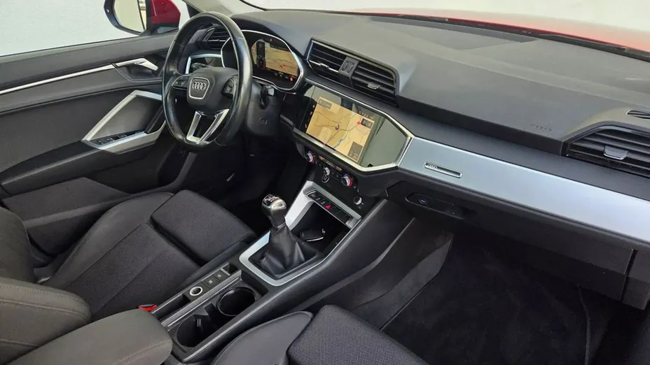 AUDI Q3 -