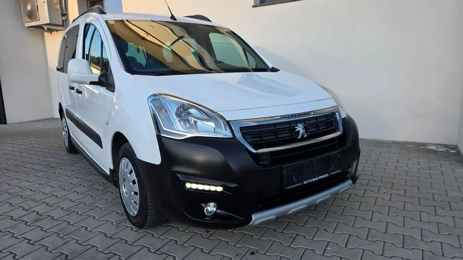 PEUGEOT Partner -