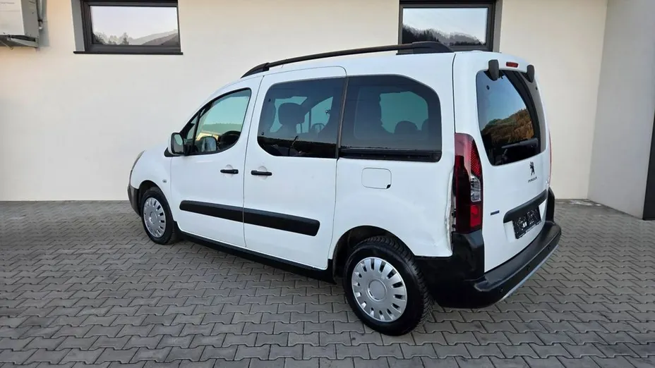 PEUGEOT Partner -