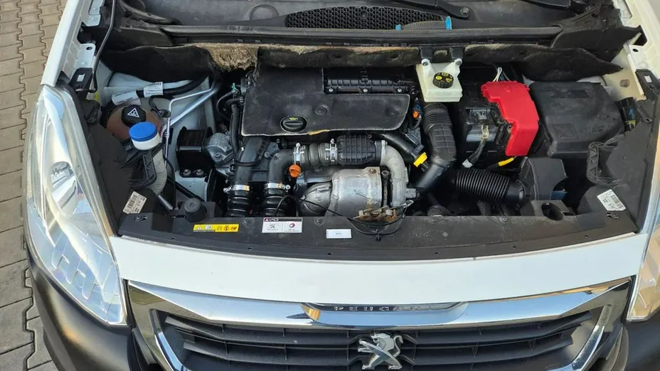 PEUGEOT Partner -