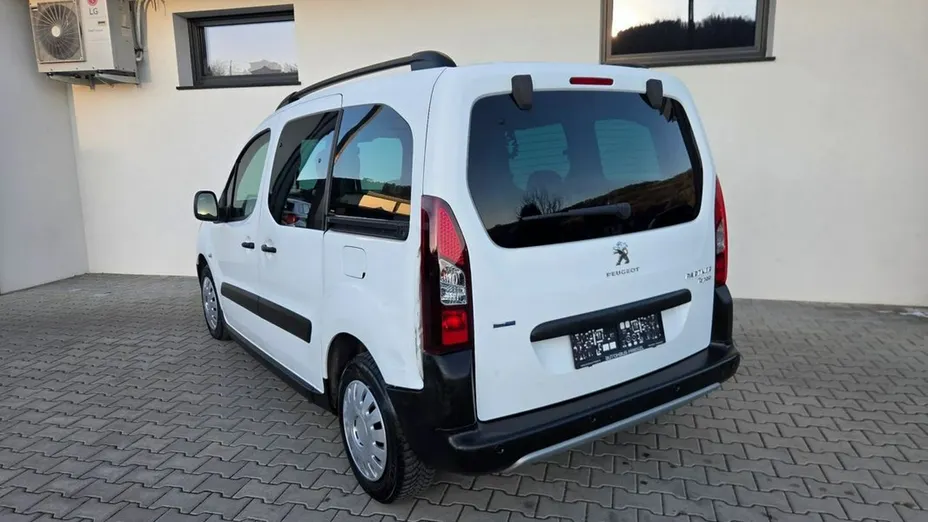 PEUGEOT Partner -