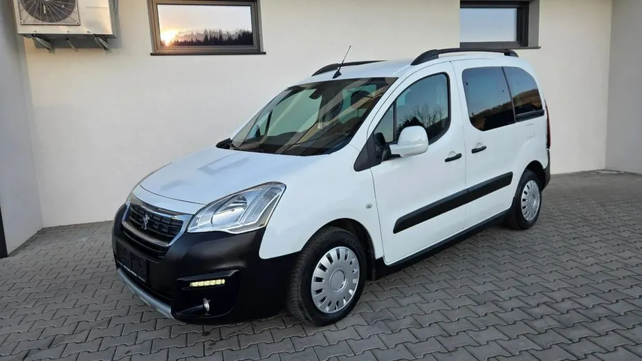 PEUGEOT Partner -