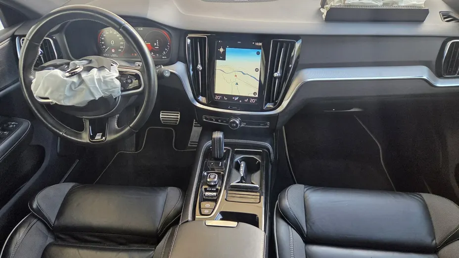 VOLVO V60 -