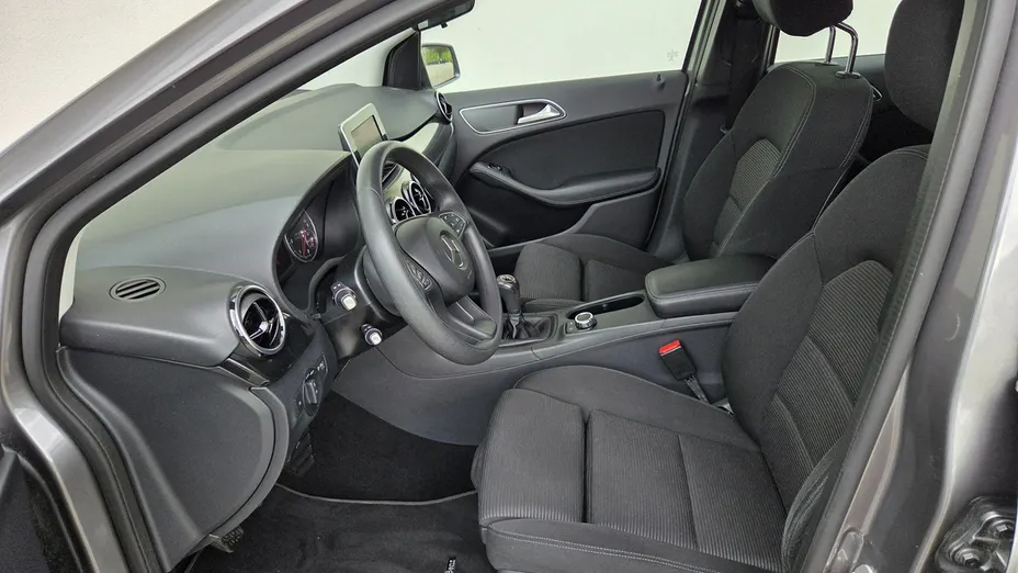 MERCEDES-BENZ B Klasa -