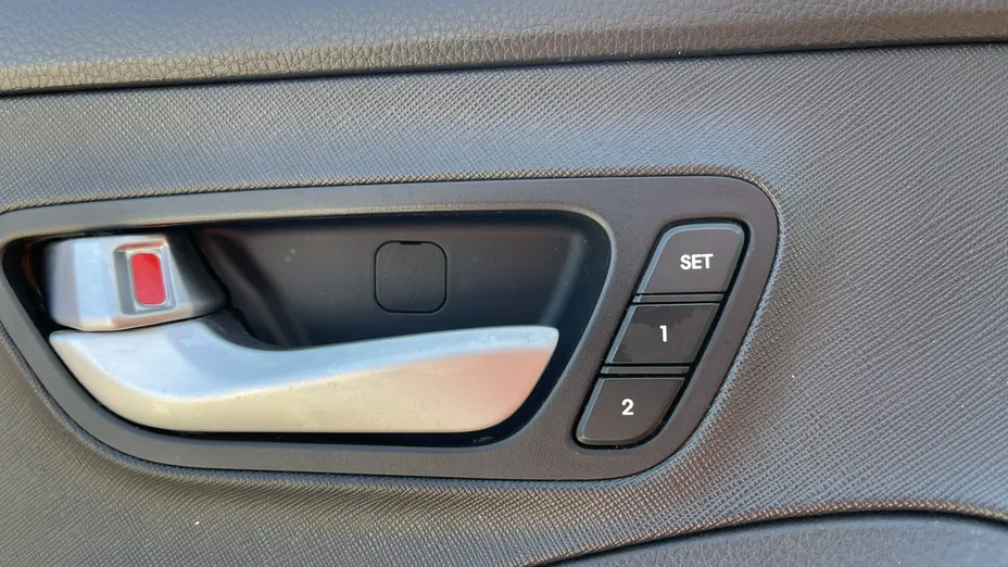 HYUNDAI Santa Fe -