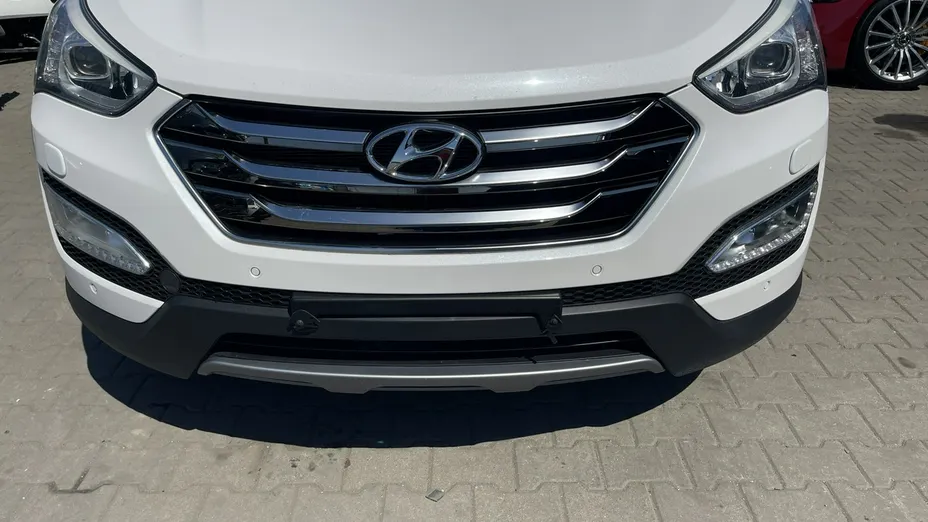 HYUNDAI Santa Fe -