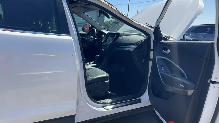 HYUNDAI Santa Fe -
