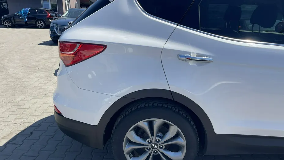 HYUNDAI Santa Fe -