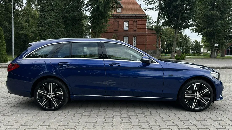 MERCEDES-BENZ C Klasa -