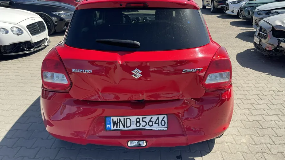 SUZUKI Swift -
