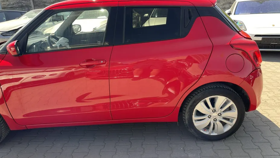 SUZUKI Swift -