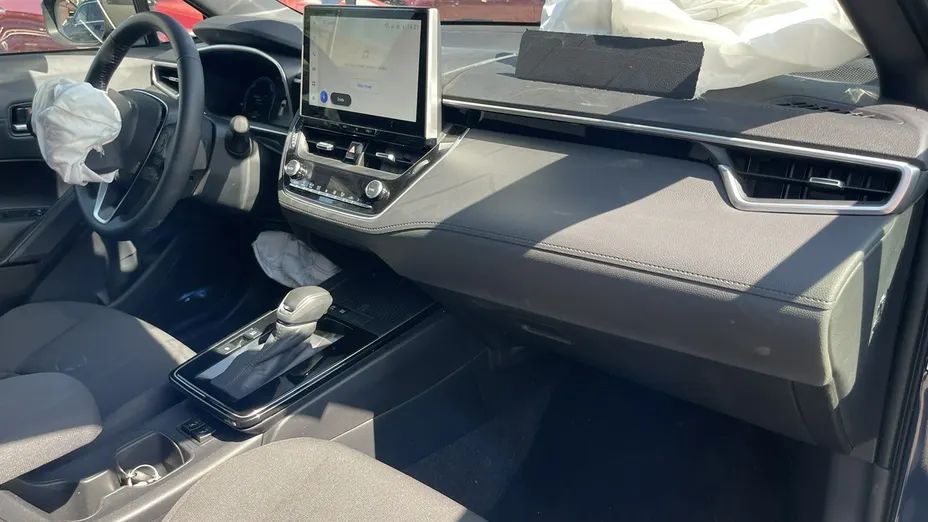 TOYOTA Corolla Cross -