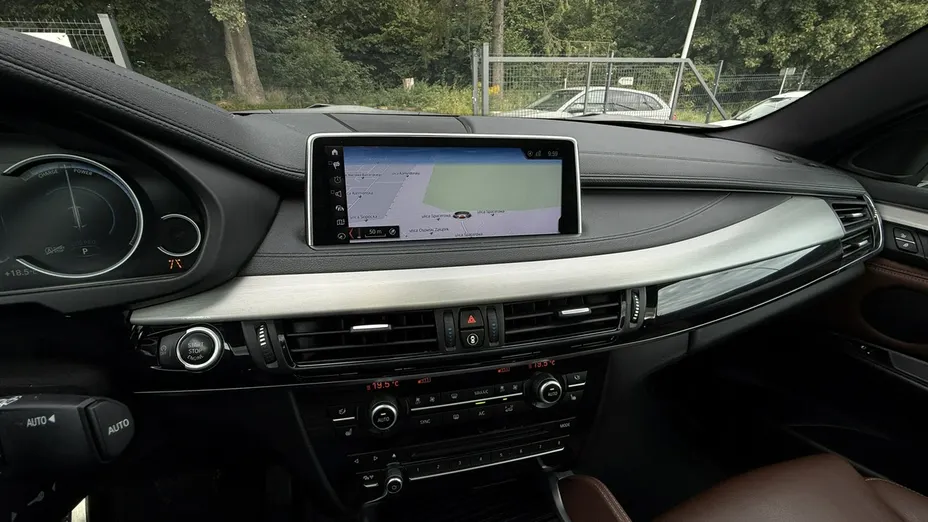 BMW X6 -