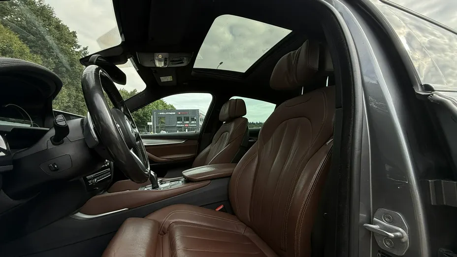 BMW X6 -
