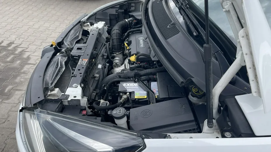 OPEL Zafira -