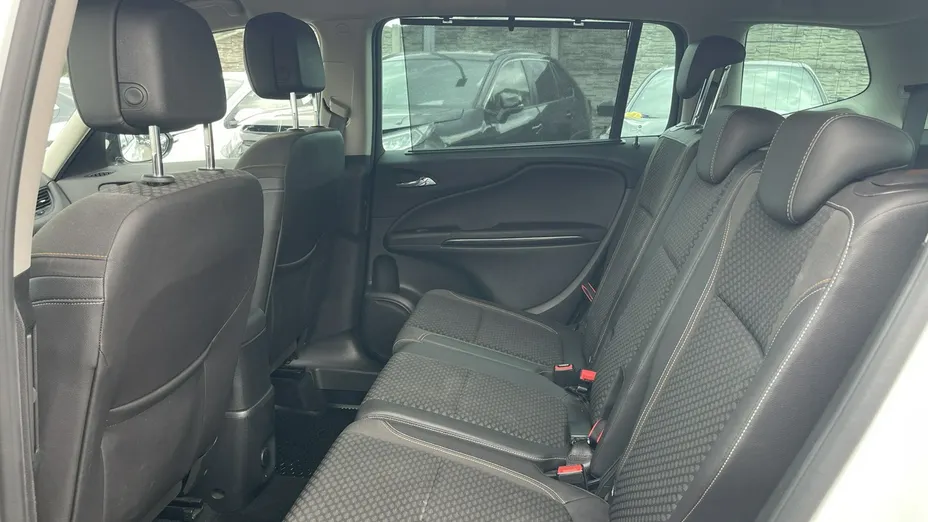 OPEL Zafira -