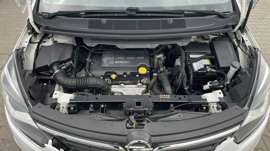 OPEL Zafira -