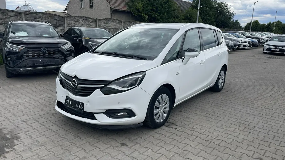 OPEL Zafira -