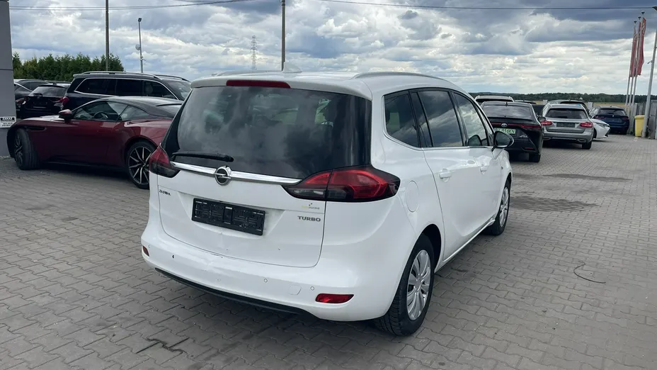 OPEL Zafira -
