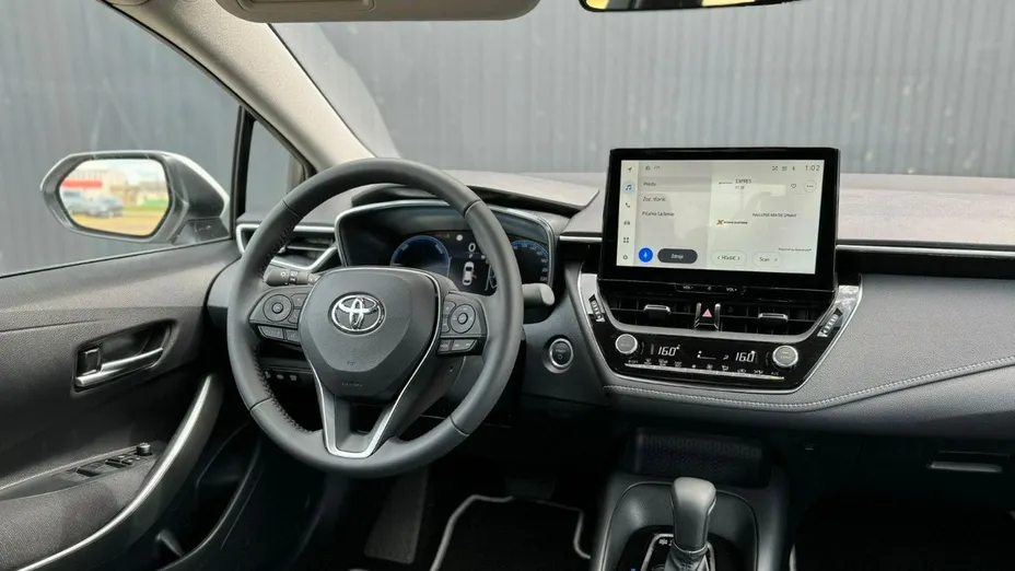 TOYOTA Corolla -