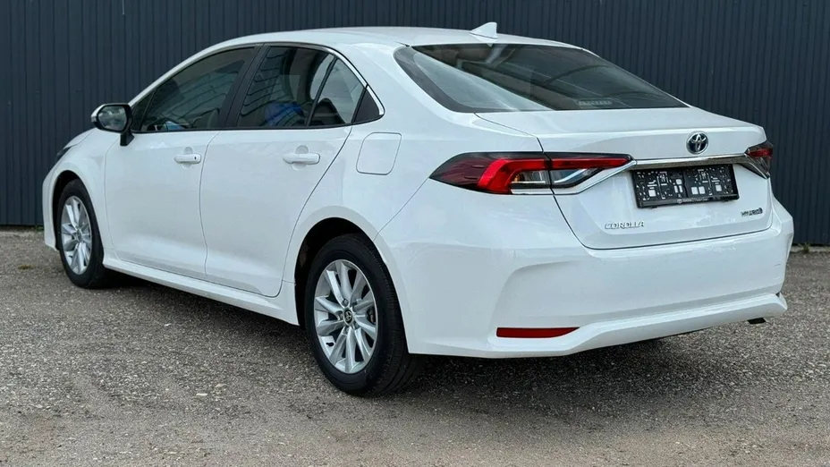 TOYOTA Corolla -
