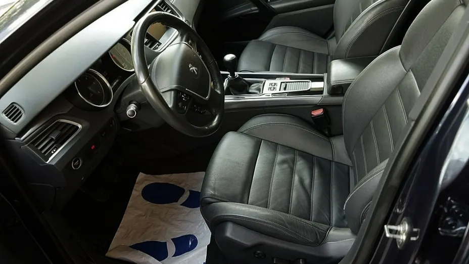 PEUGEOT 508 -