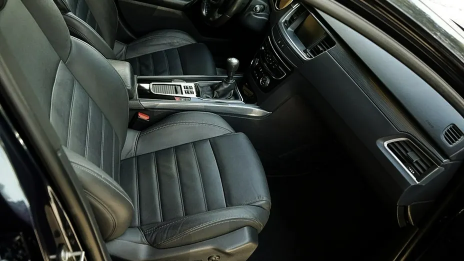 PEUGEOT 508 -