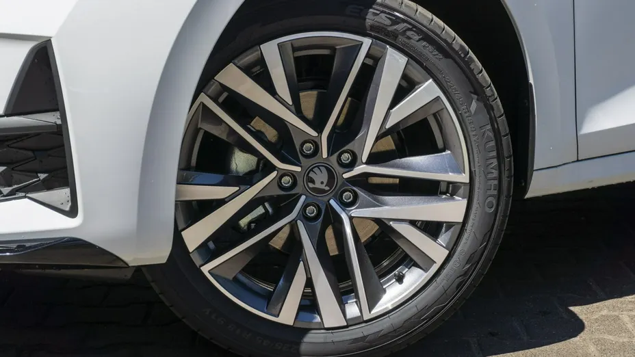 SKODA Octavia -