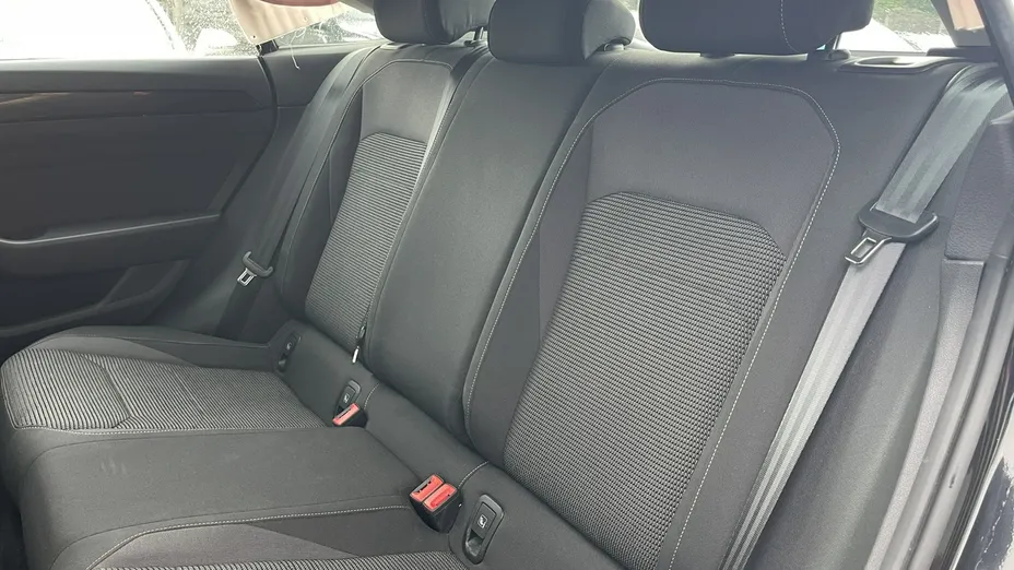 VOLKSWAGEN Arteon -