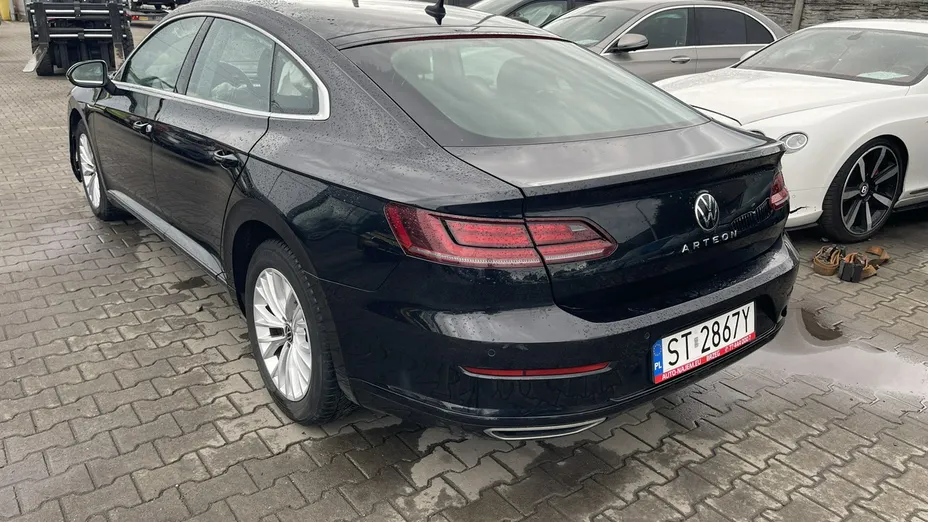 VOLKSWAGEN Arteon -