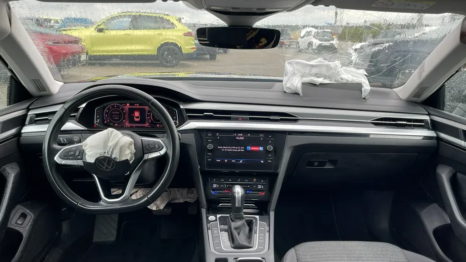 VOLKSWAGEN Arteon -