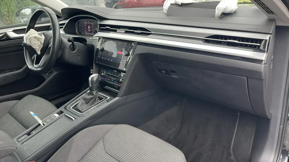 VOLKSWAGEN Arteon -