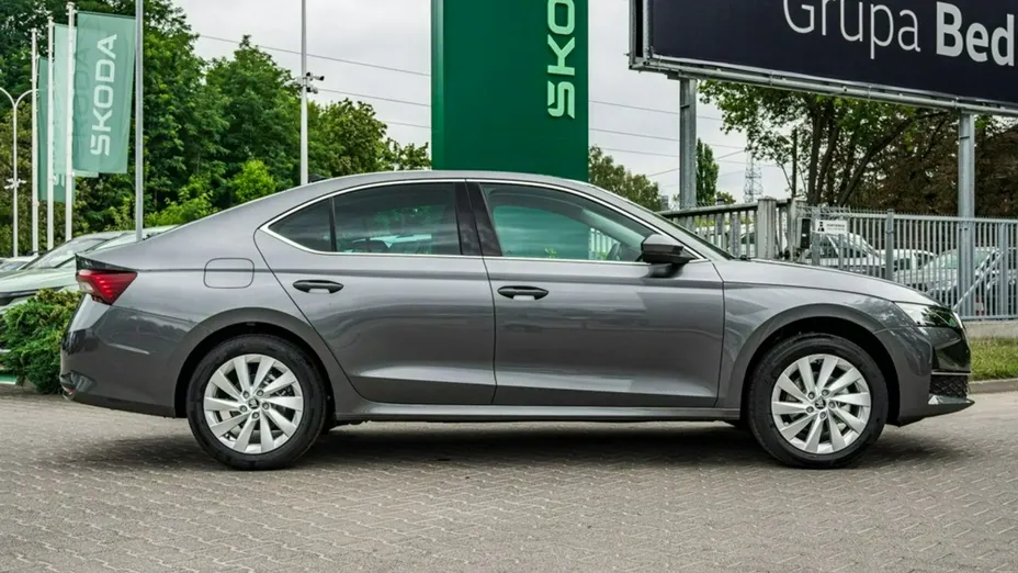 SKODA Octavia -