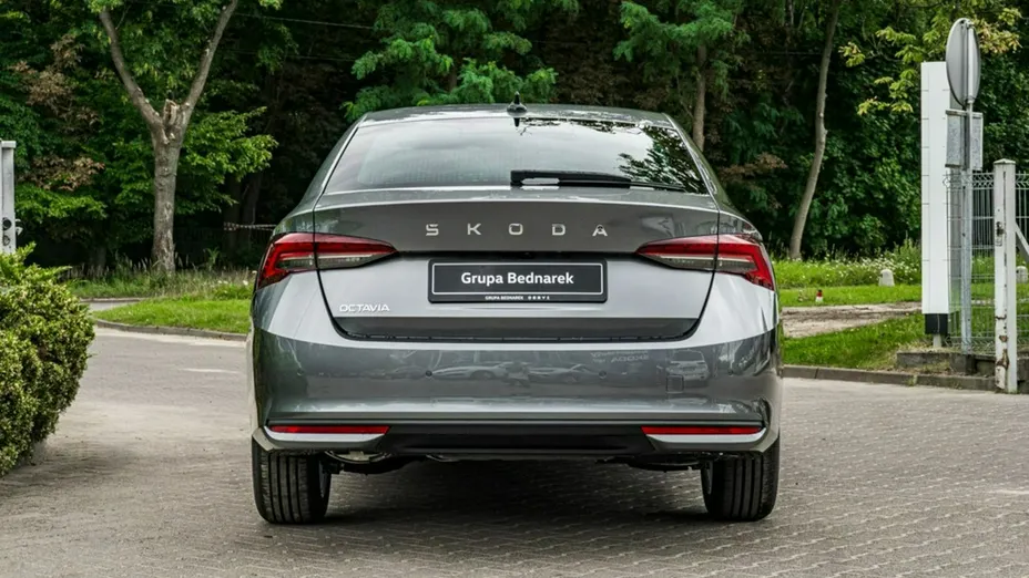 SKODA Octavia -