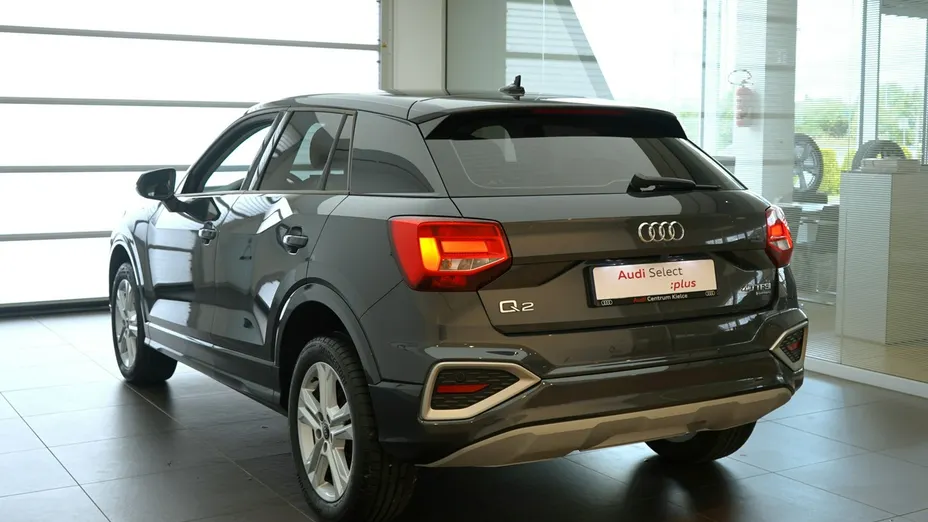 AUDI Q2 -