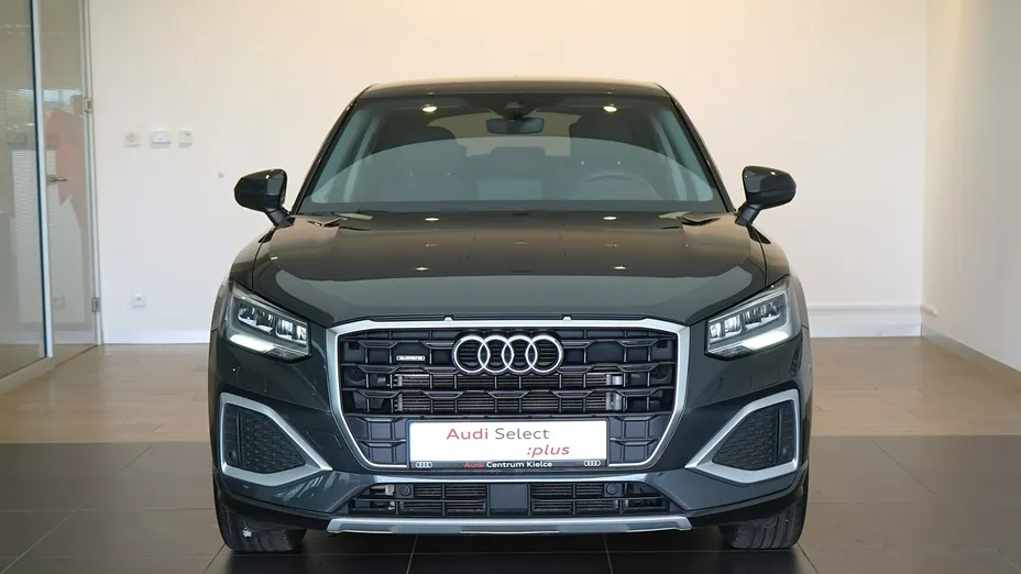AUDI Q2 -